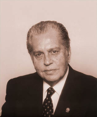  Enrique Riera Figueredo